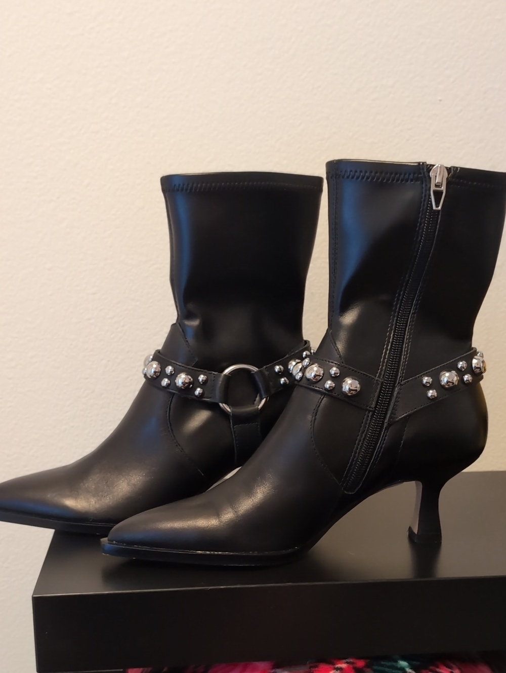 Dolce Vita Azalea Stud Bootie - Picture 4 of 7